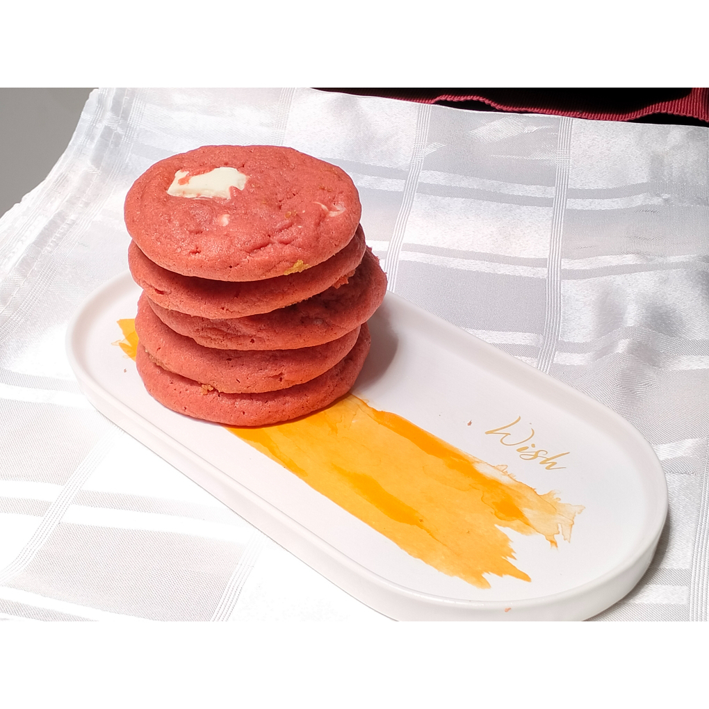 

Red Velvet soft cookies White chocolate 5 bundle