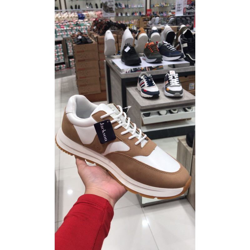 Jackson sepatu pria sneakers casual formal