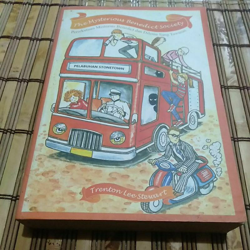 buku the mysterious benedict society trenton lee