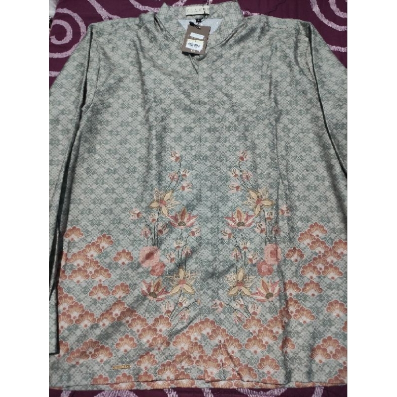 New Keenan Shirt Size L Wearing Klamby