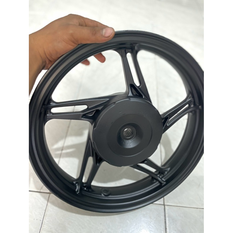 velg racing belakang beat new,beat fi esp,beat street.barang second lepasan motor original siap pake