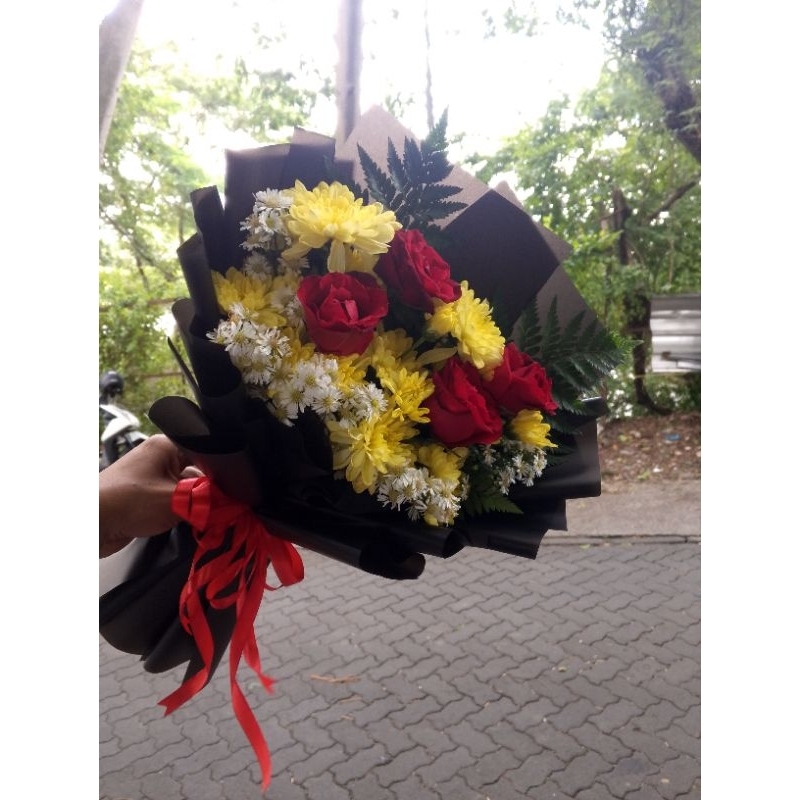 BUKET BUNGA SEMARANG BOUQUET BUNGA WISUDA BOUQUET BUNGA ASLI BOUQUET BUNGA SEMARANG BUKET BUNGA VALE
