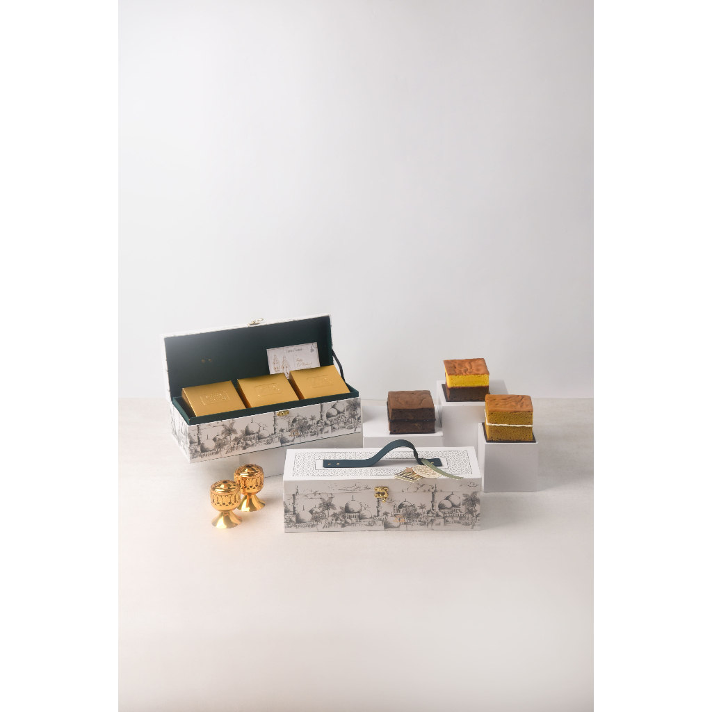 

Elisha/Hampers Lebaran/Lapis Surabaya/Spiku Surabaya Wijsman