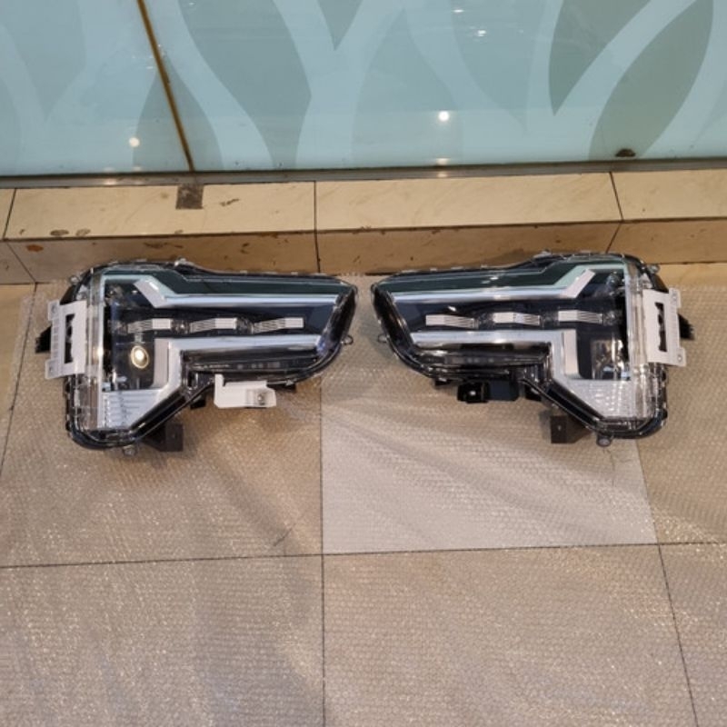 HEADLAMP XPANDER 2024 LED ORIGINAL LELANGAN BARU