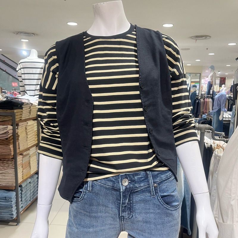 LOGO JEANS KAOS WANITA NEW ARRIVAL