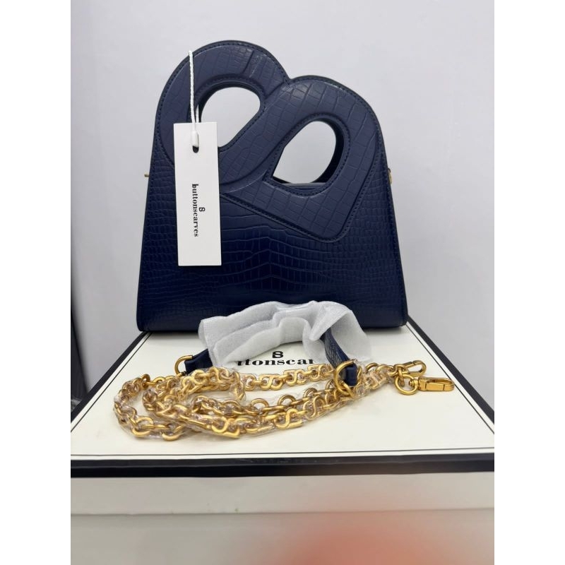 Hold Me Bag Buttonscarves