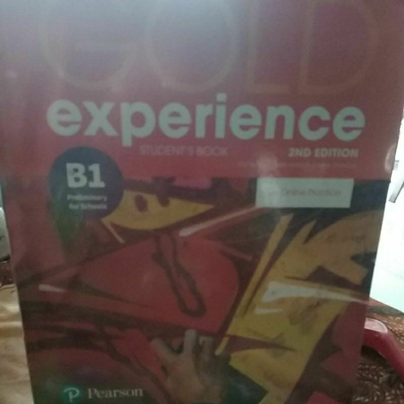 gold experience B1 studentbook