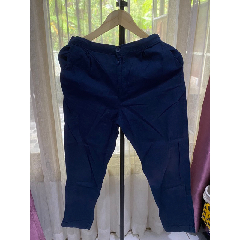 Preloved pants ninety degress
