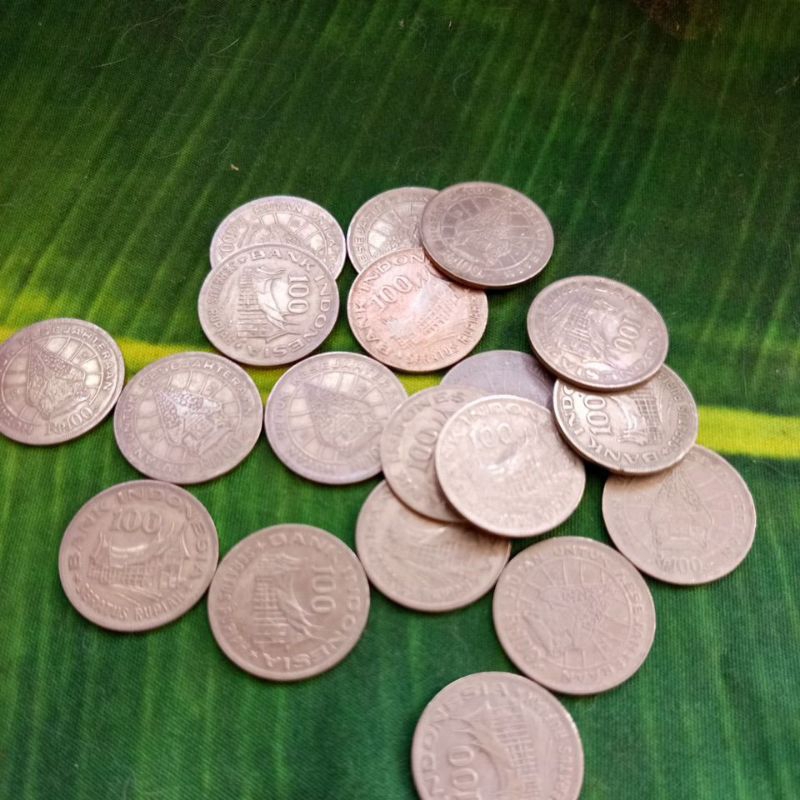 1pcs uang koin kuno Rp 100 Indonesia /rumah gadang