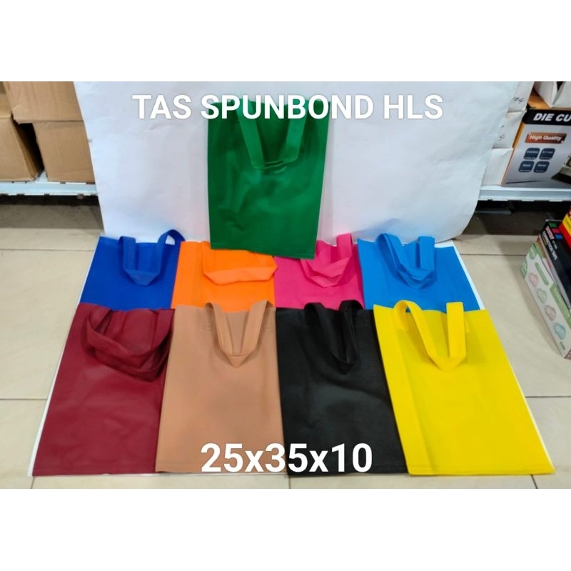 

Tas belanja Goodie Bag Tas kain Spunbond HLS Kantong Belanja TEBAL Hadiah Hampers Ultah