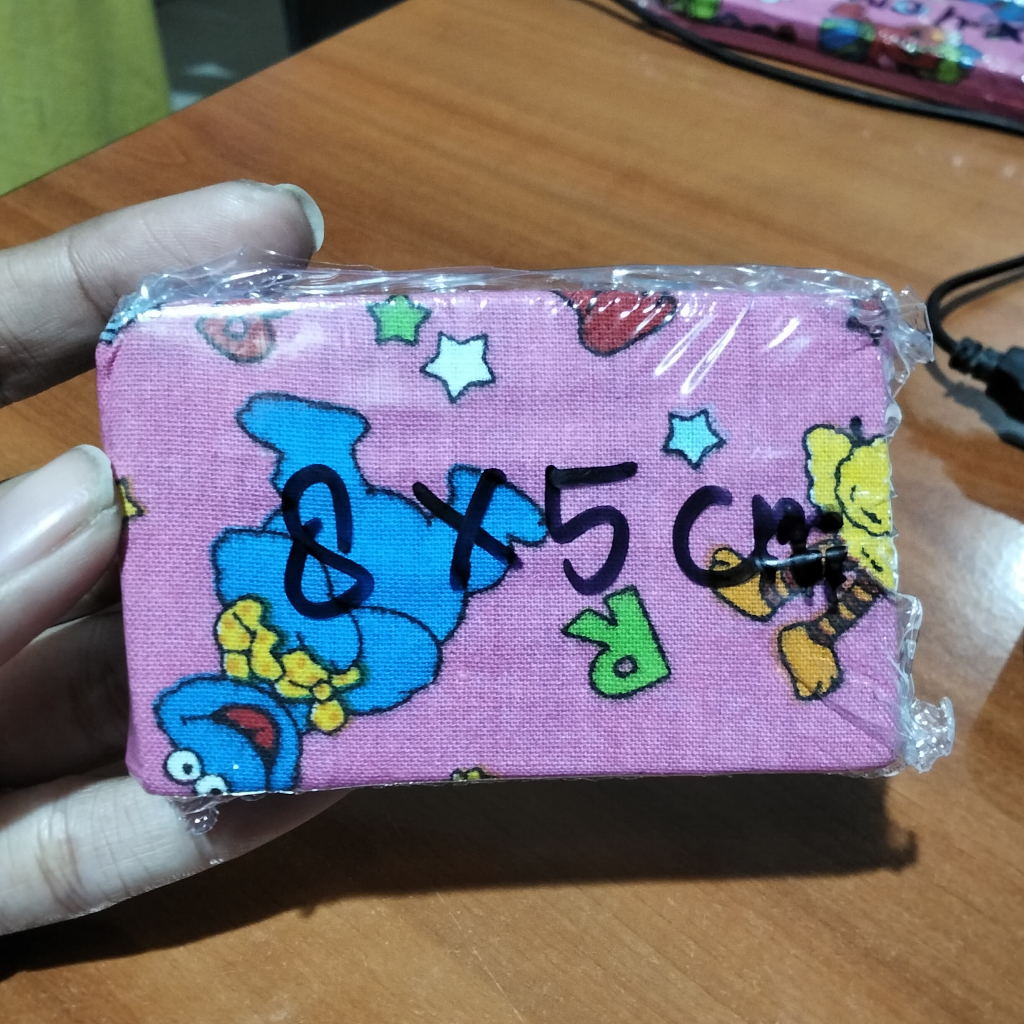 SPALK ANAK INFUS UK 5 X 8 CM / PENYANGGA INFUS BAYI / BANTALAN PENYANGGA INFUS / SPALK ANAK INFUS