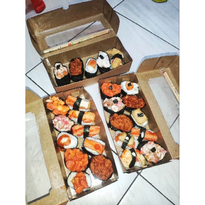 

Sushi Box Isi 8