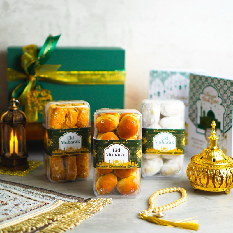 

Hampers lebaran Deluxe / parcel lebaran / ramadhan / nastar wisman / idulfitri / putri salju / kastangel / choco cornflakes / 3 toples kue kering