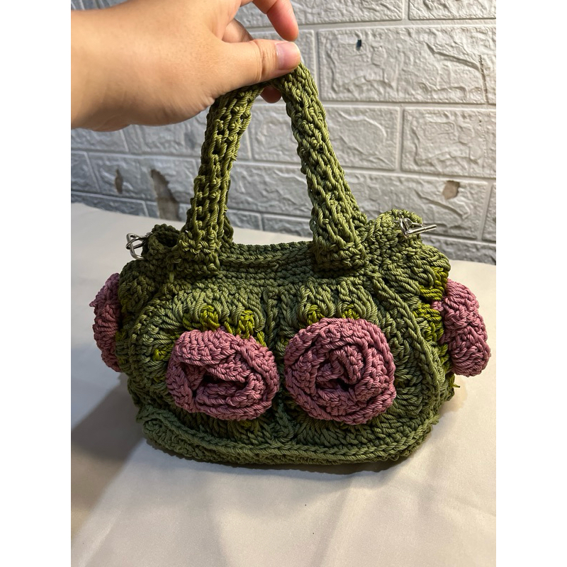 tas rajut selempang bunga timbul selempang mawar
