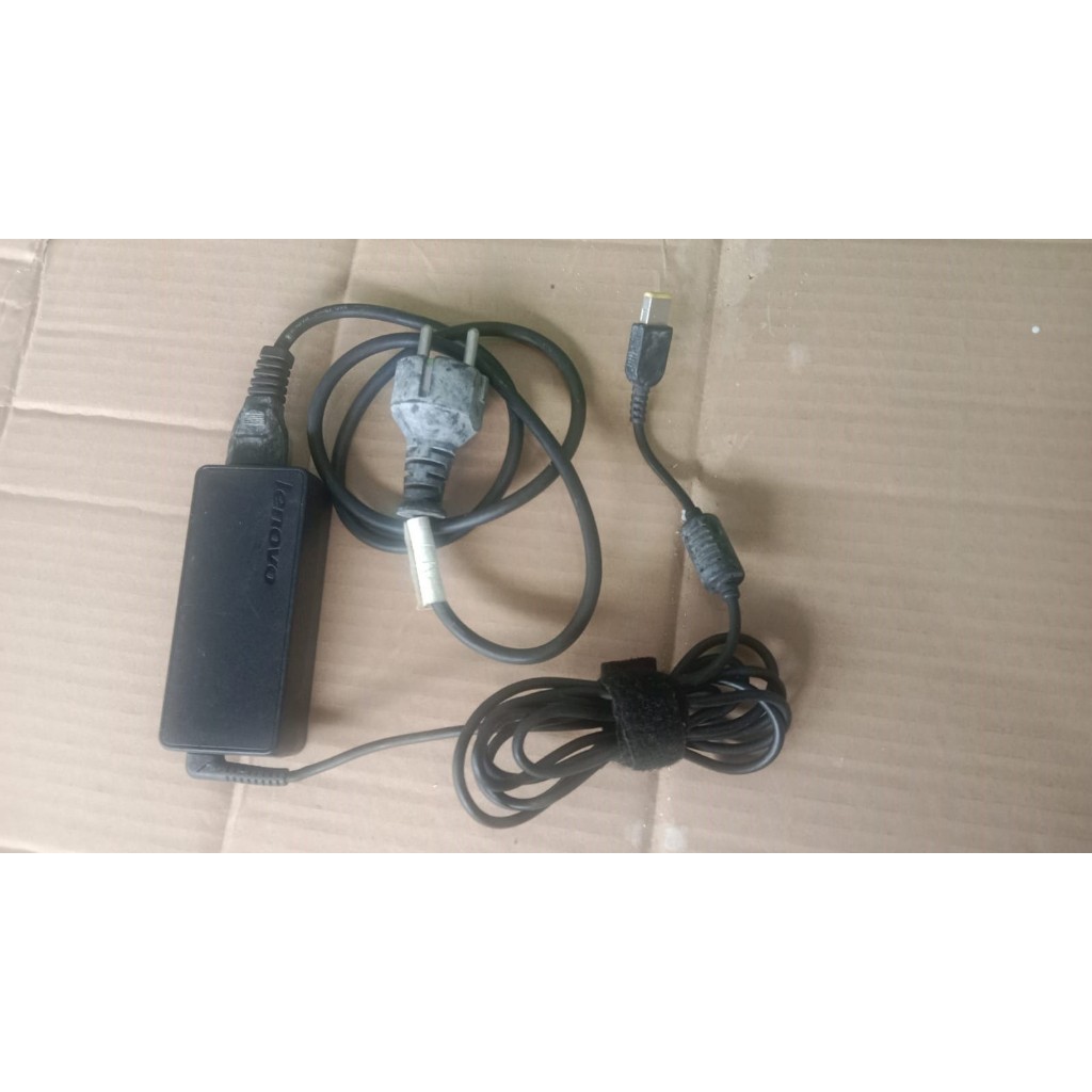 bekas Lenovo 20v 3.25a USB  Thinkad X230S X240 X240S 0B47030, ADLX45NDC3 charger laptop ces
