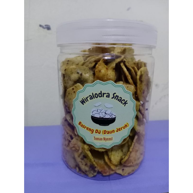 

basreng daun jeruk pedas 200 gr