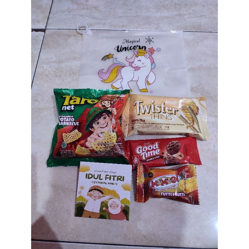 

READY HAMPERS SNACK POUCH LEBARAN IDUL FITRI 2025