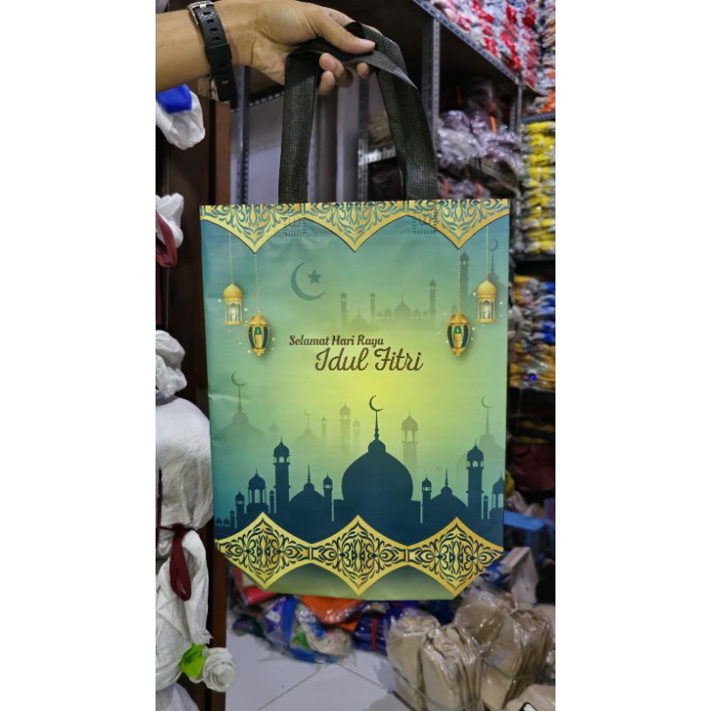 

(30x40x10) Goodiebag idul fitri isi 12pc Laminasi Handle Bok Tas Hampers Lebaran