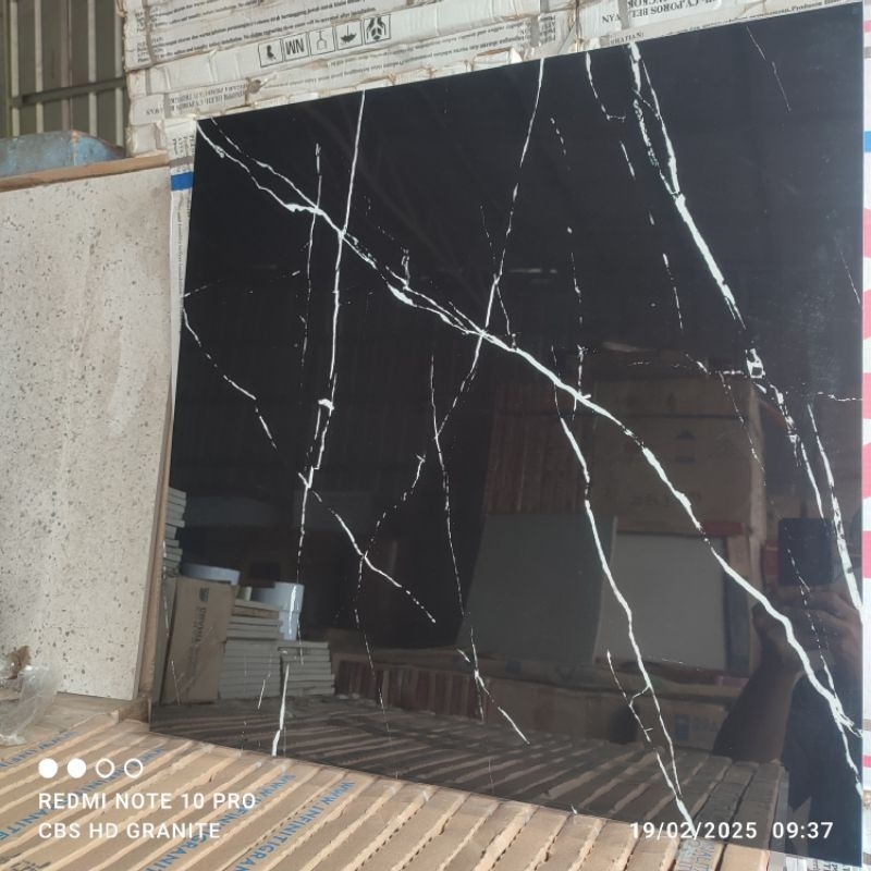 Granit Lantai 60x60 Apolion Black / Torch