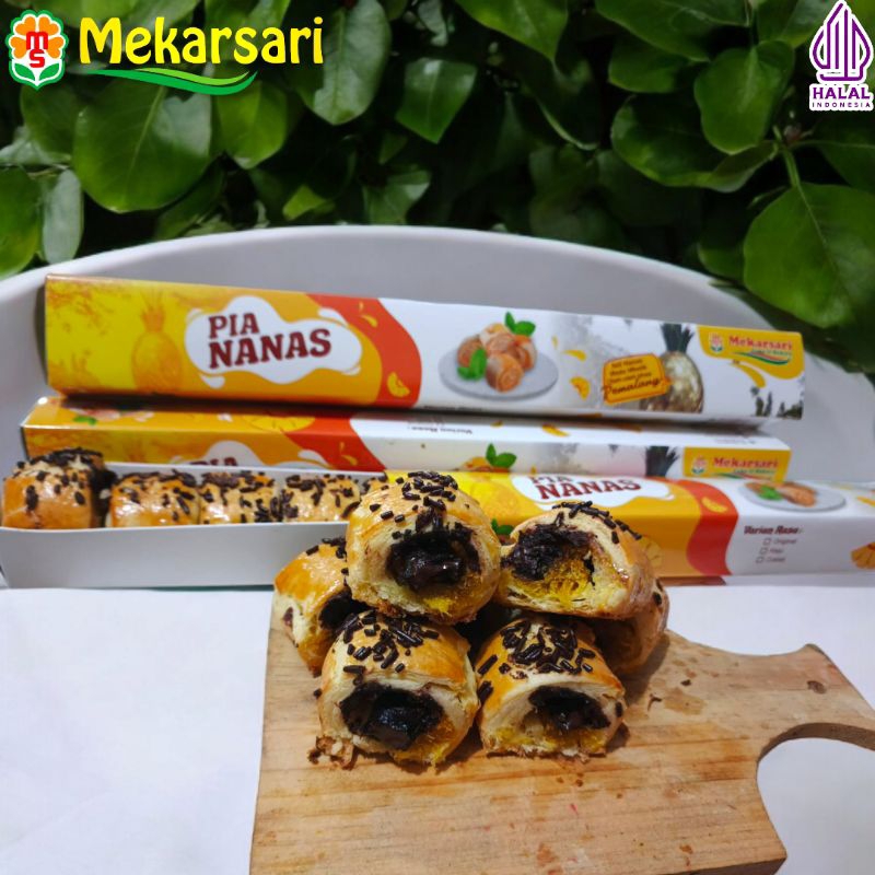 

Pia Nanas Special Mekarsari Cake & Bakery tekstur Lembut