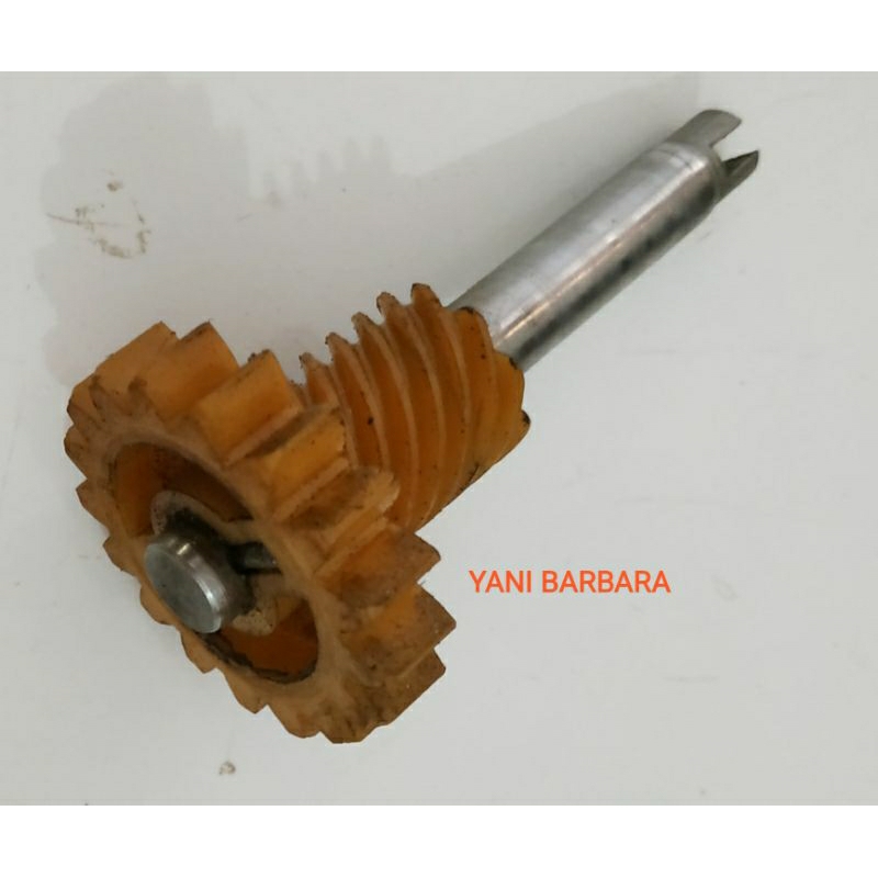 GEAR POMPA OLI SAMPING SUZUKI GP100-GP125 ORIGINAL SECOND