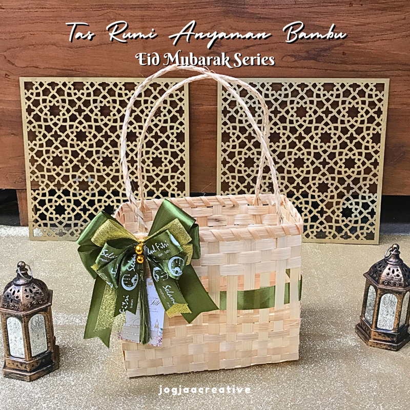 

Keranjang Bambu Rumi Spesial Tas Keranjang Bambu Ukuran 20x10x16 cm FREE PITA & KARTU UCAPAN LEBARAN Tas Spesial Toples Kue Kering Keranjang Bambu Tas Bambu Terbuka Tas Parsel Sirup