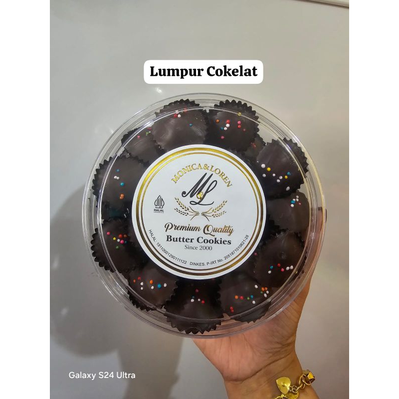 

kue lumpur coklat monica loren premium