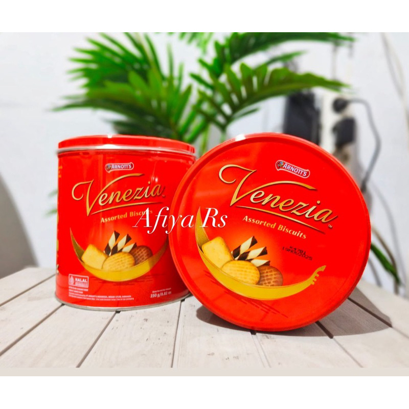 

Arnott’s Venezia Assorted Biscuits 250gr Biskuit Kaleng