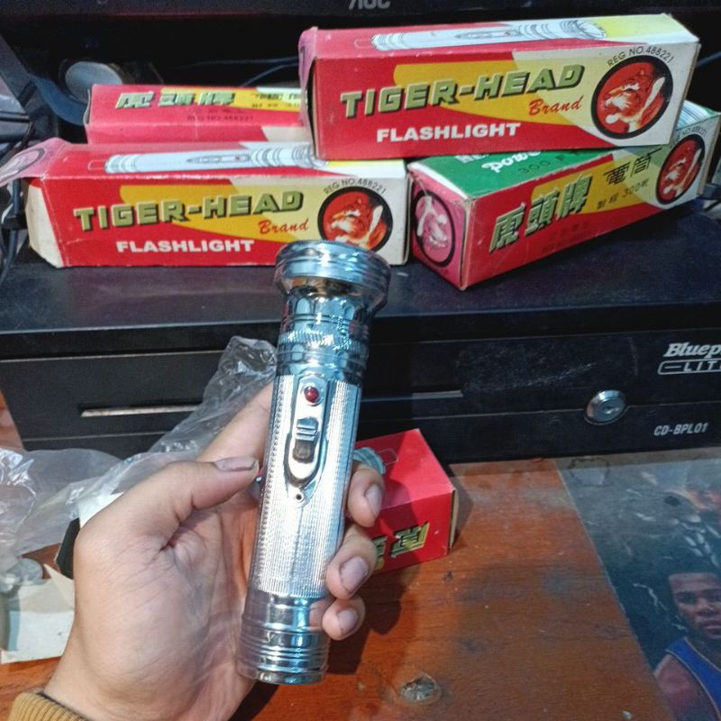 Senter Jadul merek Tiger head