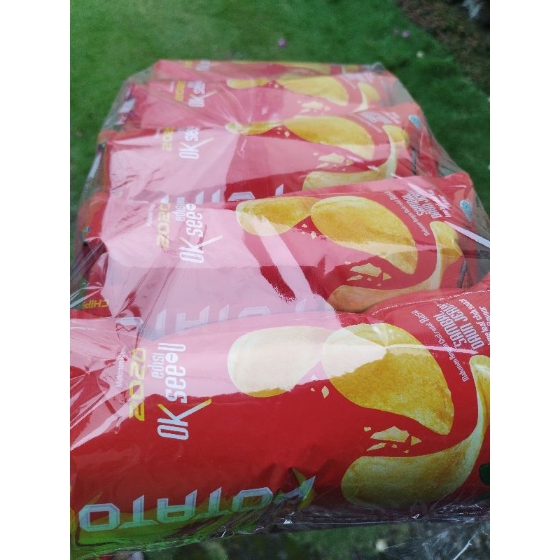 

Snack Potato Q rasa sambal Daun jeruk kemasan (22gr x 10pcs)