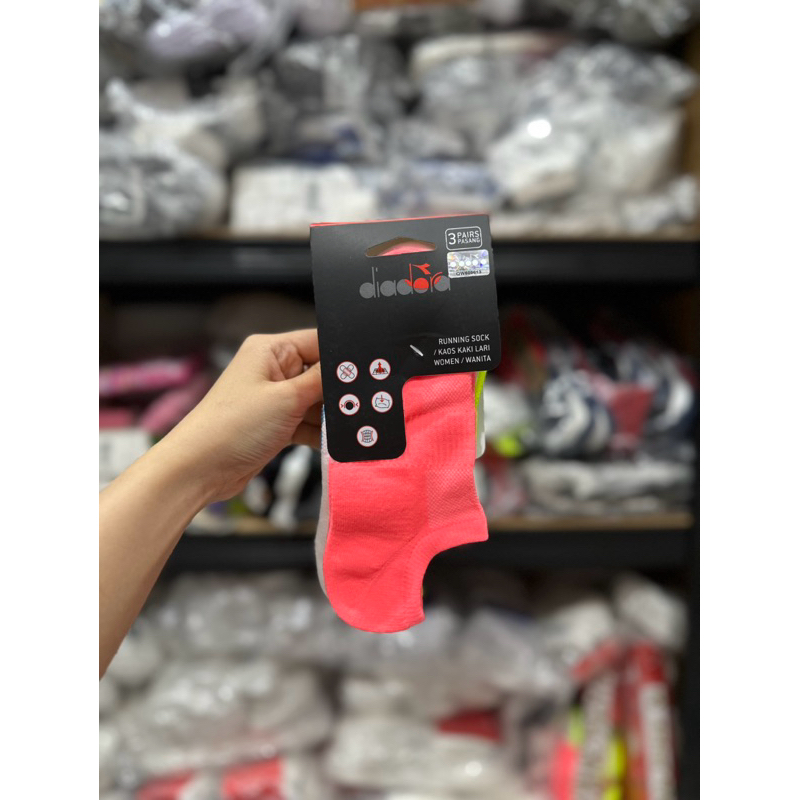 KAOS KAKI RUNNING WANITA DIADORA RUN SOCKS DIALNR23516M ANTI BACTERIAL 3PAIRS ORIGINAL DIADORA