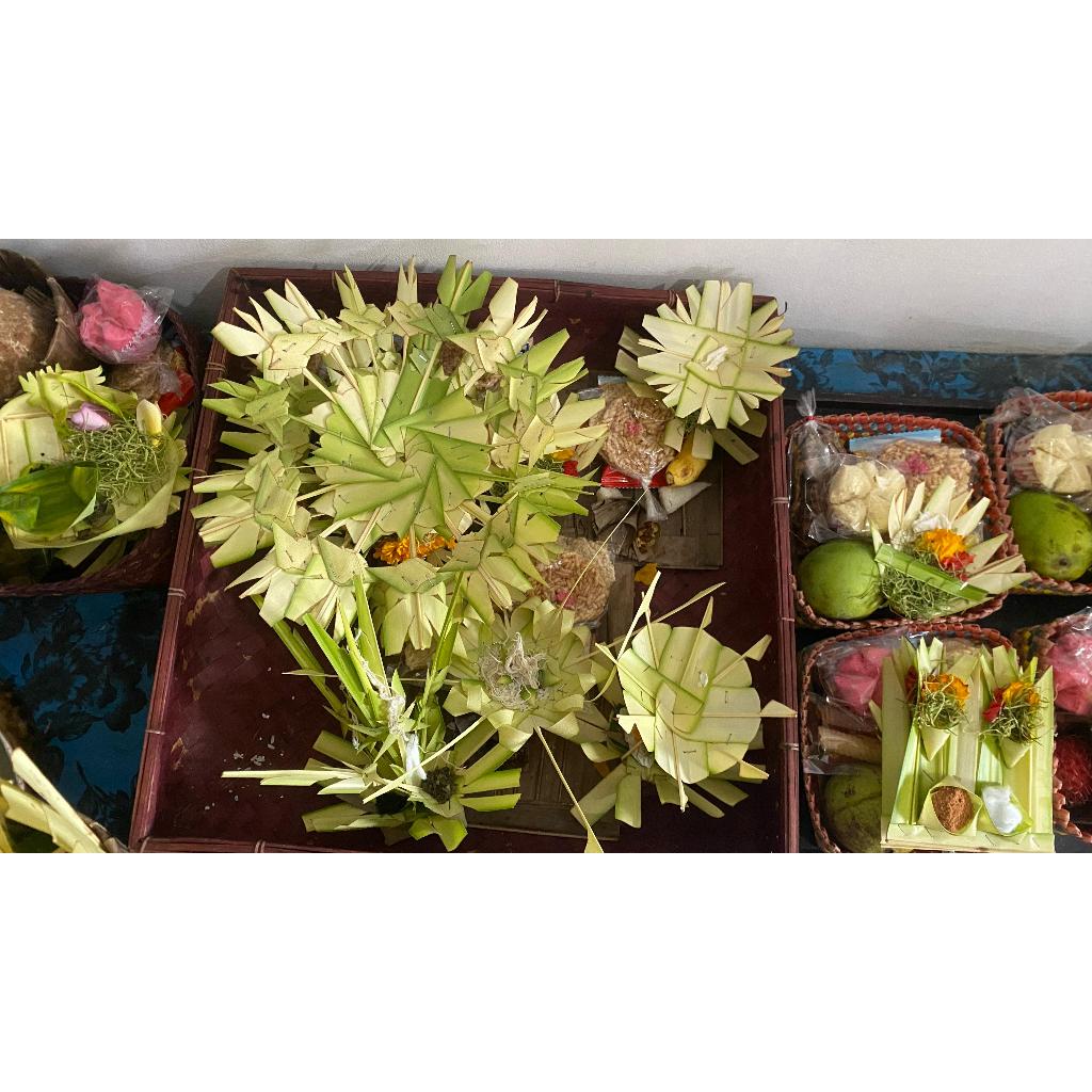 LOW BUDGET Banten otonan tumpeng 5 / Ayaban tumpeng 5 / paket lengkap ayaban tumpeng 5 / tumpeng 7 /