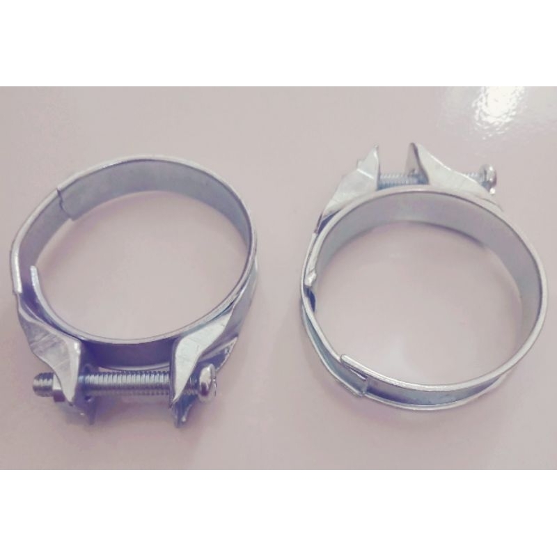 Klem karbu motor mio