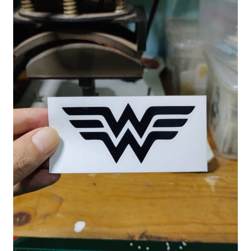 

stiker wonder woman sticker cutting keren murah