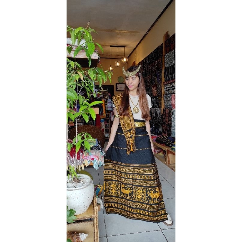 Tenun NTT - Sarung Tenun Sumba Timur