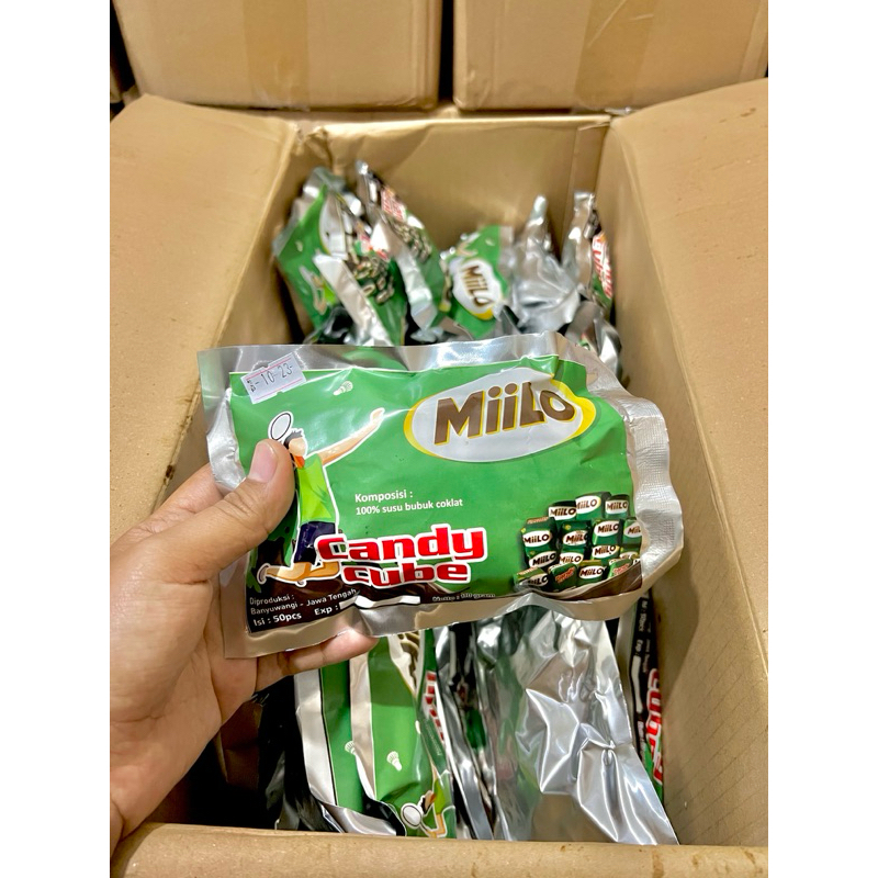 

PERMEN MIILO CANDY CUBE KARTON ISI 40 PACK X 50 PCS