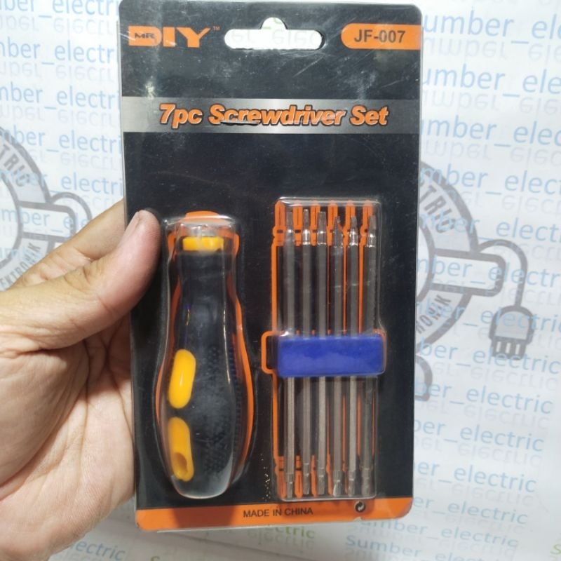 Obeng bintang 7 pcs by MR DIY