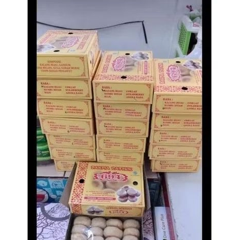 

BAKPIA PATHOK KHAS YOGYA/JOGJA KACANG IJO ISI 20PCS