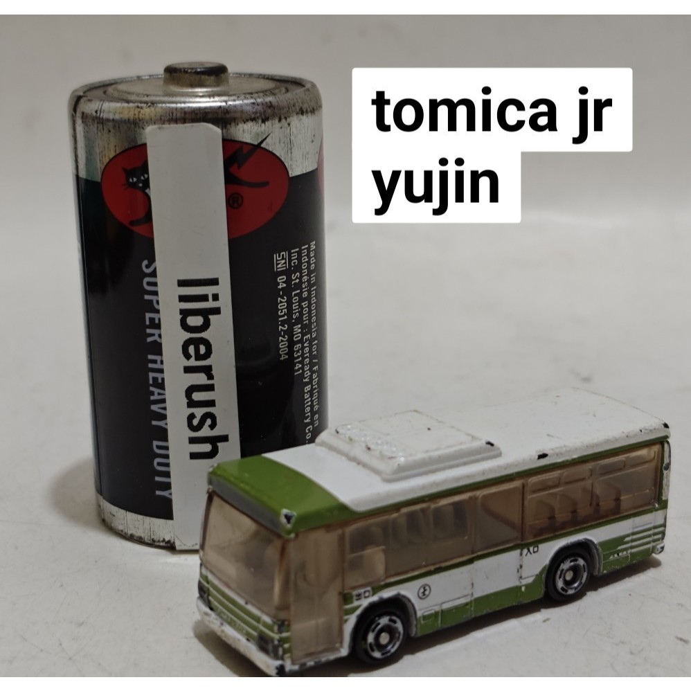 Diecast tomica yujin tomica jr isuzu erga bus public vehicle