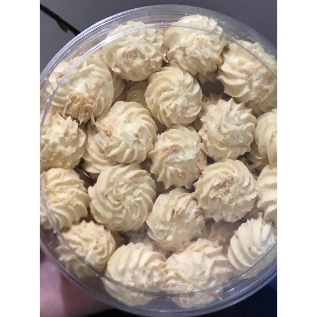 

KUE RING KEJU MONIKA LOREN 380g
