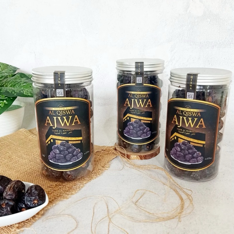 

Kurma ajwa al qiswa 500g | kurma ajwa premium | oleh oleh haji & umroh