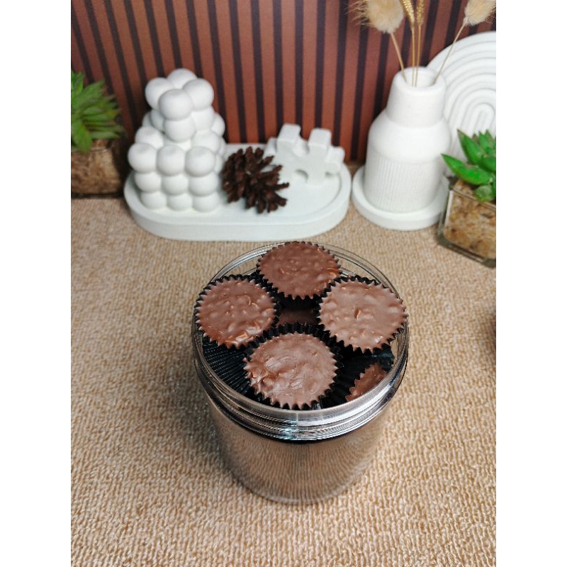 

Kue Coklat Kacang, Choco Nuts By MuJay