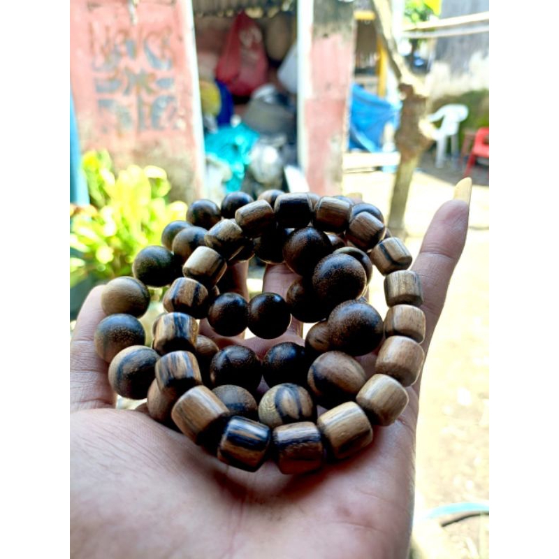 gelang kayu gaharu super wangi original dari kayu bertuah Kalimantan