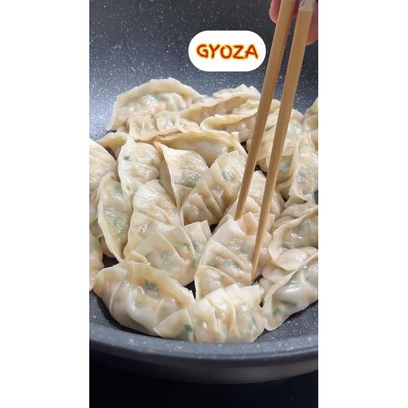 

Gyoza khas jepang Fronzen 25pcs