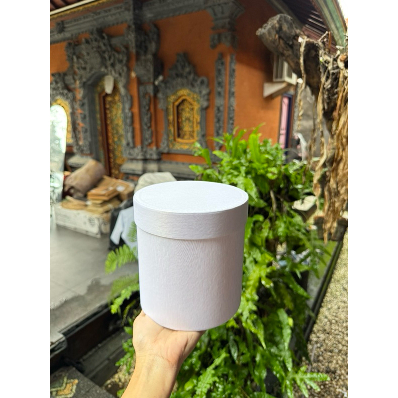 

Round Box ( HARD BOX ) - Kotak Kado / Kotak Bunga