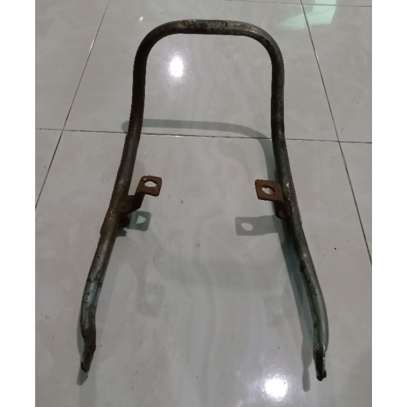 Behel begel pegangan belakang jok Yamaha L2G L2 G Original second