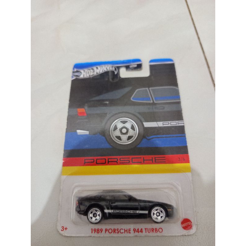 hotwheels 1989 PORSCHE 944 TURBO