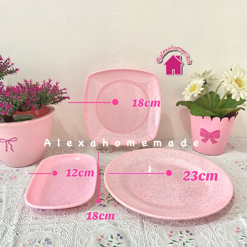 1 SET PIRING SAJI MELAMIN BERCAK PINK