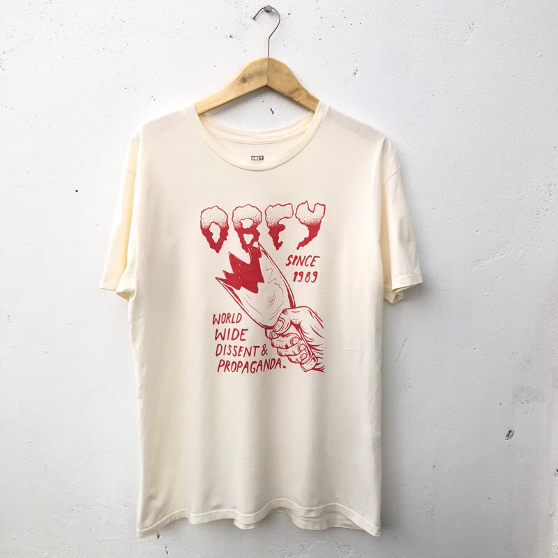 Obey propaganda size L second