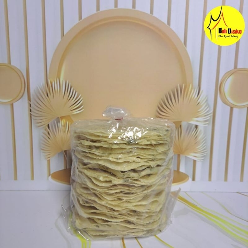 

KERUPUK KAMANG ASLI BUKITTINGGI (GRADE A SUPER SUDAH SORTIR) LEBAR 11CM (HARGA 1 PACK) TANPA PENGAWET MSG)